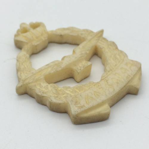WW2  `POW/Trench Art` Bone `SAAF` Brooch