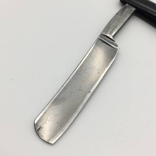 Vintage `Straight Cut-Throat` Razor (R.T. KLEIN)