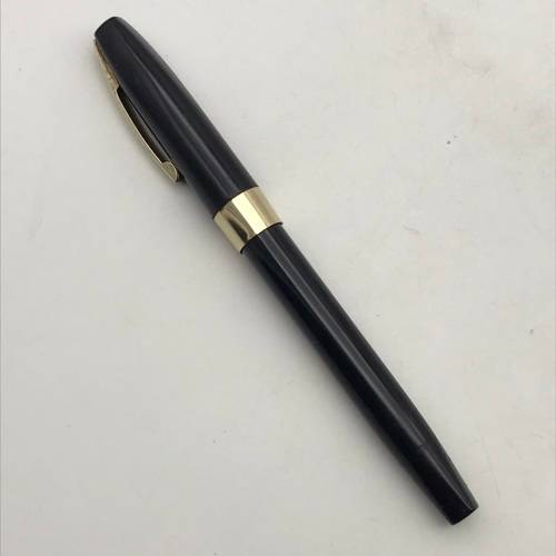 Vintage `Sheaffer` Fountain Pen (14ct Nib & Boxed)