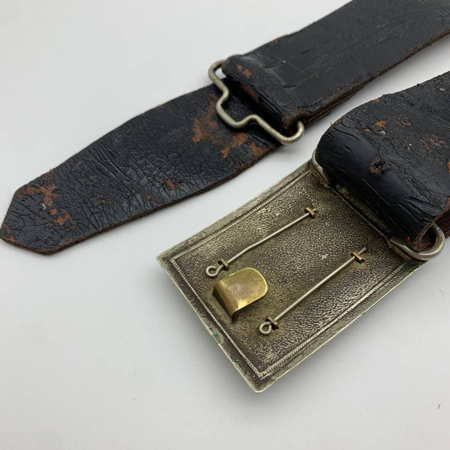 WW1/2 - British Army Officers Leather Belt with Buckle