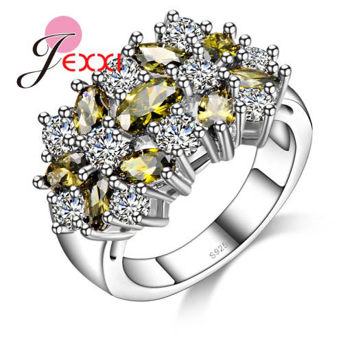 LUXURIOUS HIGH QUALITY 925 STERLING SILVER RING