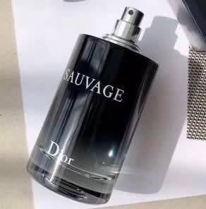 Dior Savauge EDT 100ml - Damaged box and no cap - New!! (*Paralled Import)