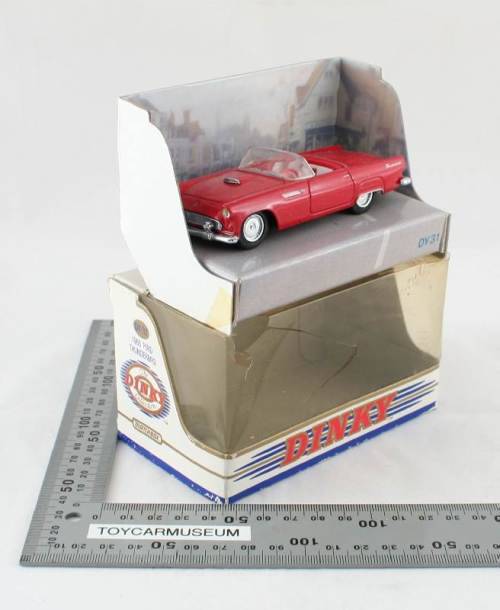 DY-31 1955 Ford Thunderbird