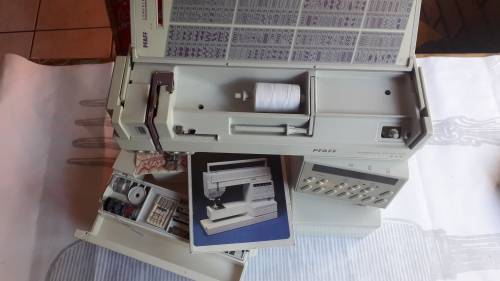 PFAFF SEWING MACHINE creative 1473