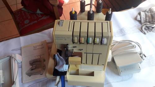 PFAFF OVERLOCKER HOBBYLOCK 797  REDUCED PRICE...WOW!!!