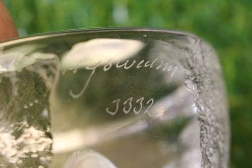 Original Matts Jonason Swedish Bear Cub art glass Signed and in original box with certificate