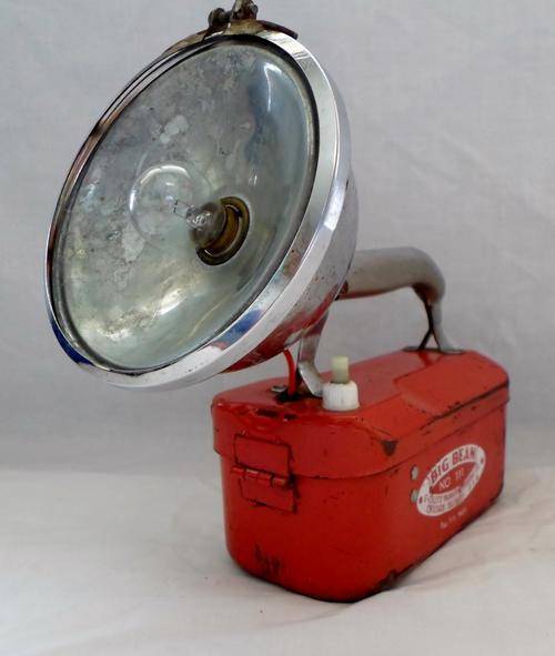 VINTAGE BIG BEAM MINERS LAMP!