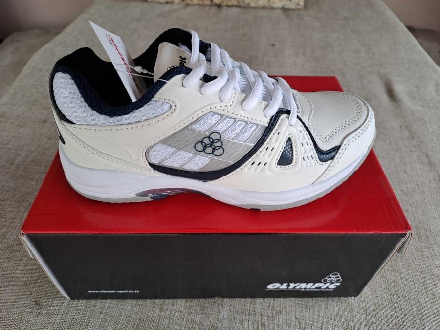 Olympic Rally Kids Trainer shoe size 3 (cream/white/blue)