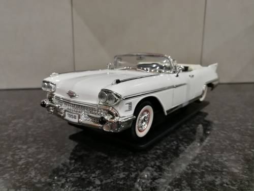 1:18 1958 Cadillac Eldorado Biarritz - White