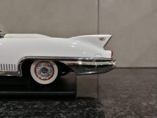1:18 1958 Cadillac Eldorado Biarritz - White