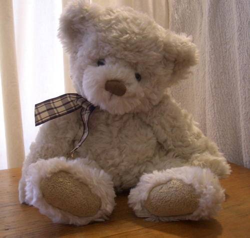 NOBBIE - Russ Berrie Teddy Bear