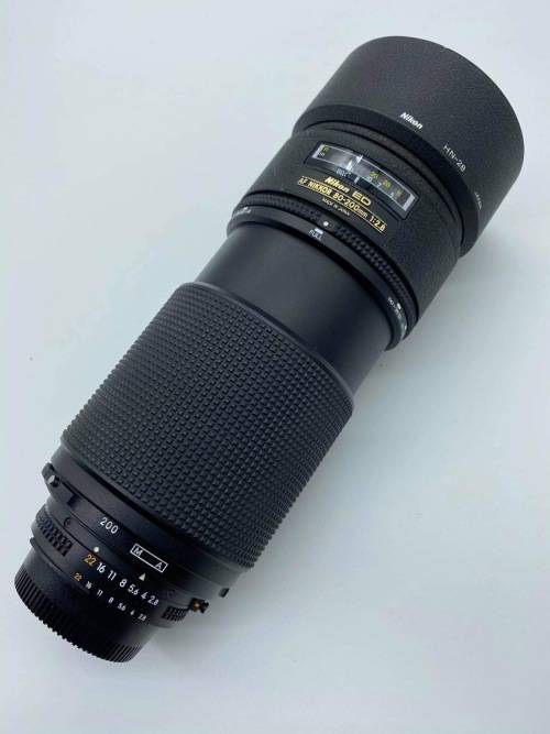 NIKON 80-200MM F/2.8 FULL FRAME LENS (EXCELLENT CONDITION) WORTH R25000.00!!!