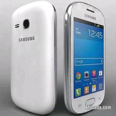 # SAMSUNG GALAXY FAME LITE # WHITE # BOXED & ACCESSORIES # EXCELLENT CONDITION #