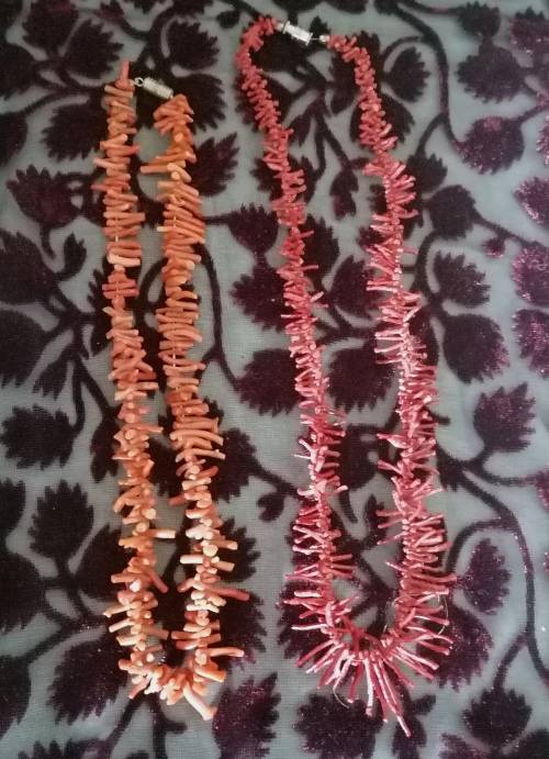 A super buy  2 strings of fine coral necklaces discounted