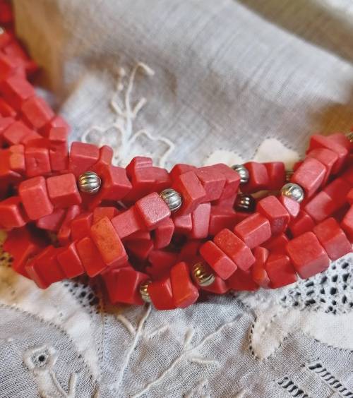 A stunning retro coral multi strand necklace