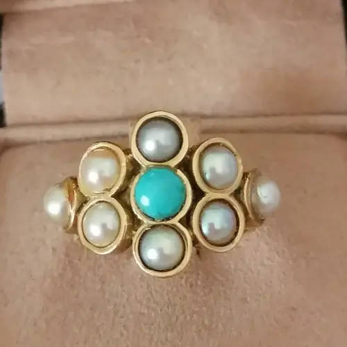 A superb 9ct gold turquoise and pearl heavy ring
