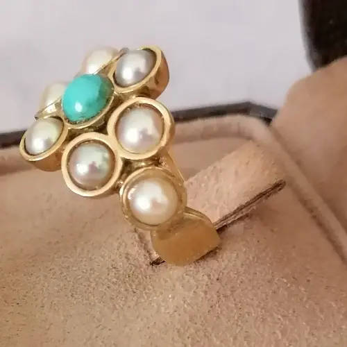 A superb 9ct gold turquoise and pearl heavy ring