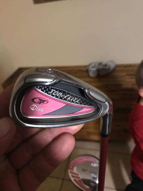 Top-Flite Diva Ladies club set.