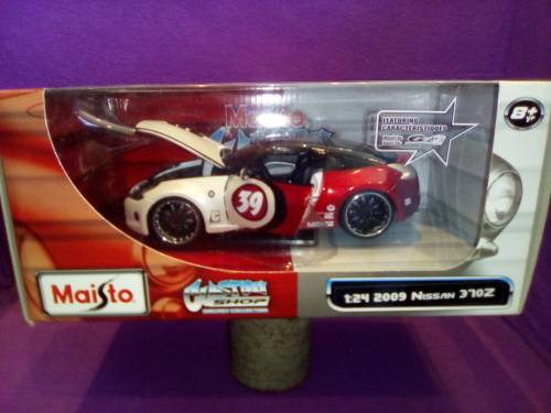Maisto 1:24 2009 Custom Nissan 370Z