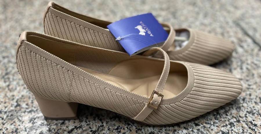 Ladies Elegent Heels Size 4