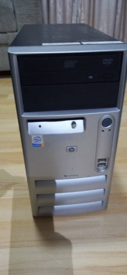 Late entry!!! 3x Desktop PC boxes and Apple Studio Monitor bundle! (read description!)