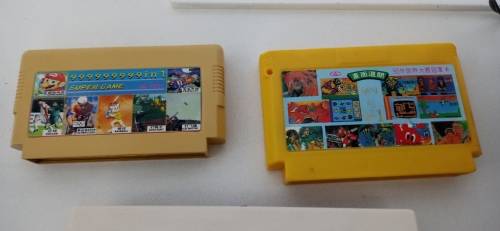 Late entry!!! Vintage 8-bit Family computer tv game console with game cartridges (read description!)