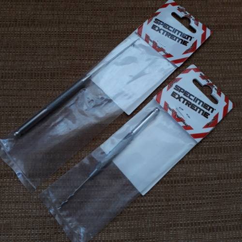 specimen needle set.