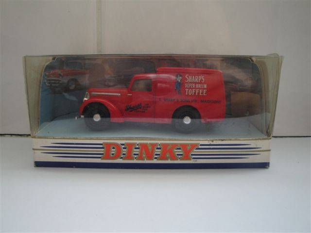 Dinky 1948 Commer 8 Cwt Van Sharp,s Toffee DY-8 made by Matchbox