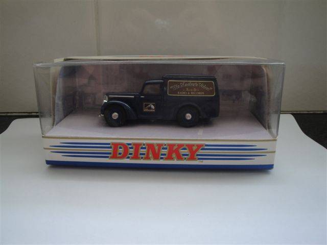 Dinky 1948 COMMER 8 CWT VAN DY8-8 made by Matchbox
