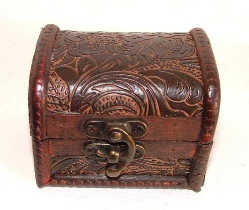 Beautiful Small Wood Trinket Box