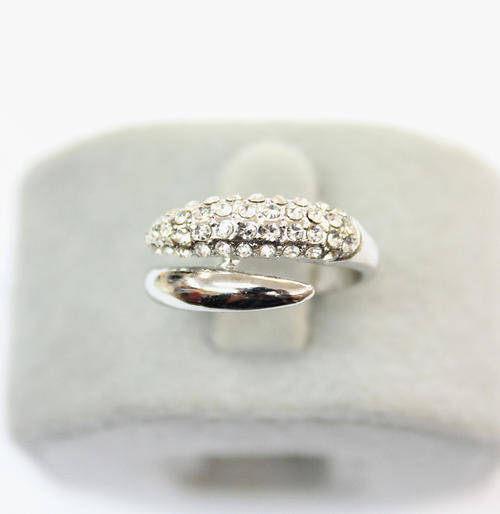 Fashion Rhinestone Ring
