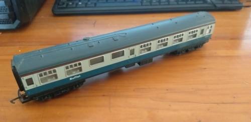 GWR Train set and 2 more coaches