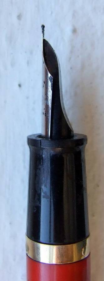 Vintage USA Wearever Fountain Pen, red with gold cap, engraved.