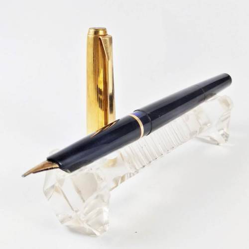 RARE VINTAGE PELIKAN M30 PISTON FILLER FOUNTAIN PEN 14k GOLD medium NIB