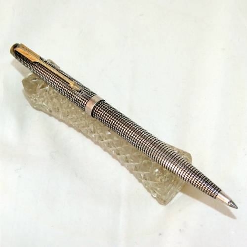 Sterling Silver PARKER 75 Cisele cap actuated ballpoint pen, USA.