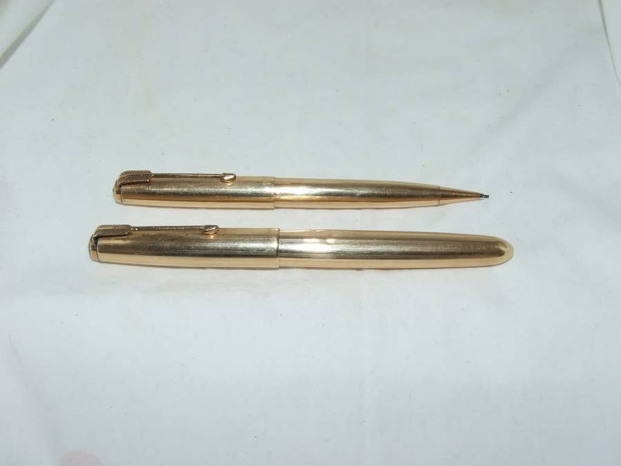 Boxed 14k gold filled Parker 51 fountain pen and pencil set, working.