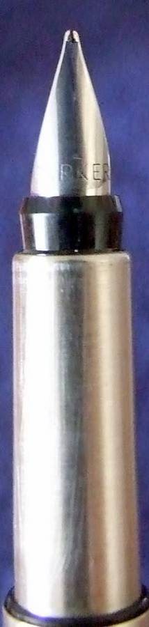 Nice clean 1986(YL) Made in UK Parker Vector Flighter Fountain Pen