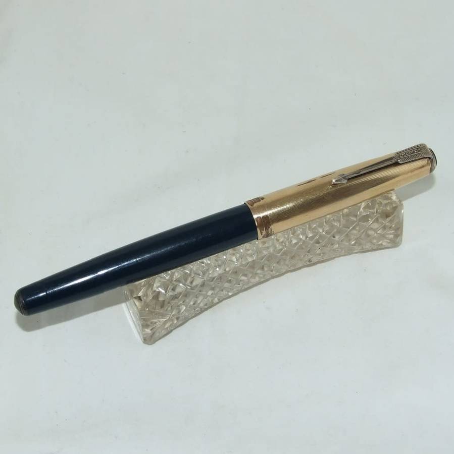 Vintage Parker 51 VACUMATIC, gold filled cap, c1946, double jewel, early Cedar Blue
