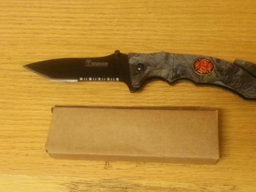 2 on Auction !!!!! Boker FD Camo Knife