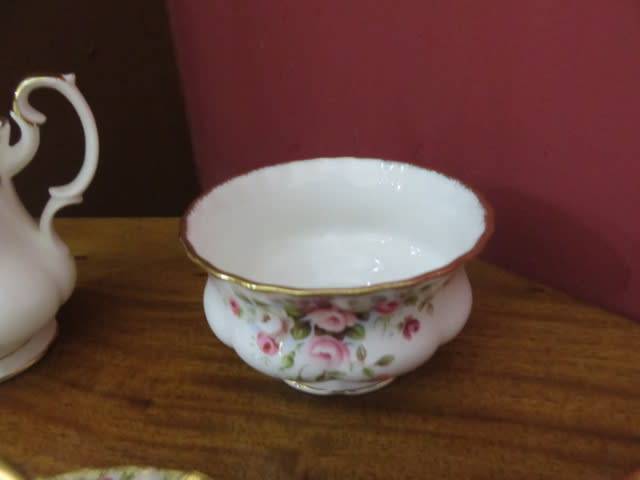 Part Royal Albert Cottage Garden teaset