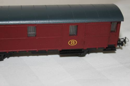 PIKO H0 1:87 B Belgian Railway luggage van, used but very good condition