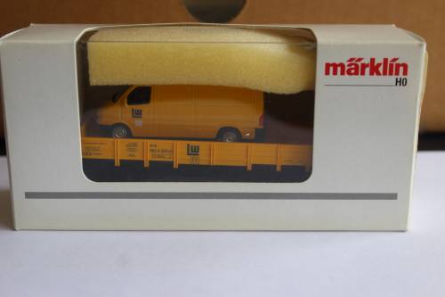 Maerklin H0 1:87 wagon with Mercedes Sprinter load, original box, brand new