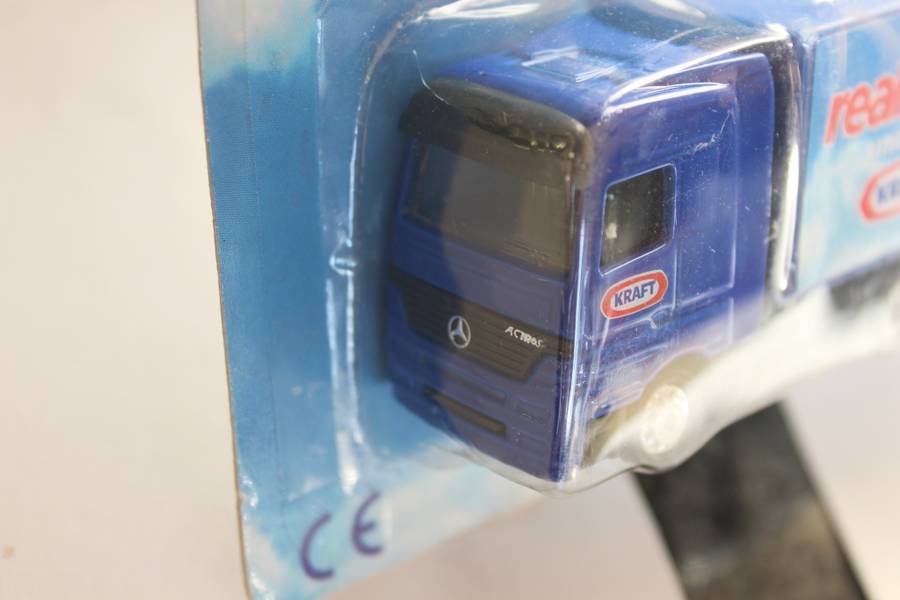 Mercedes-Benz Actros Truck H0 1:87 Kraft Philadelphia Cottage Cheese,  still sealed