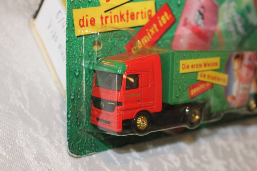 Mercedes-Benz Actros Truck H0 1:87 Schultheiss Brewery Berliner Weise Beer still sealed