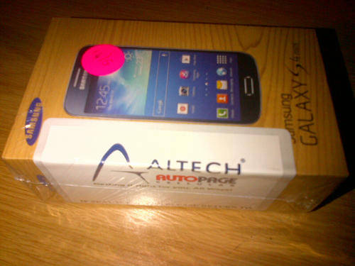 SAMSUNG GALAXY S4 MINI SMART PHONE