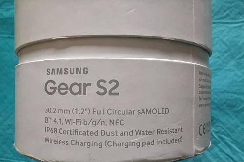Samsung Gear S2 Smartwatch in Dark Gray