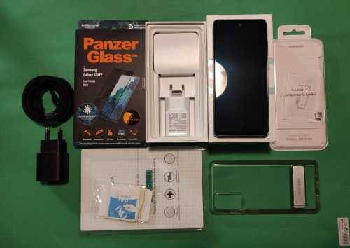 Samsung Galaxy S20 FE  - Dual Sim  -SM-G780F/DS - With Lots of Extras