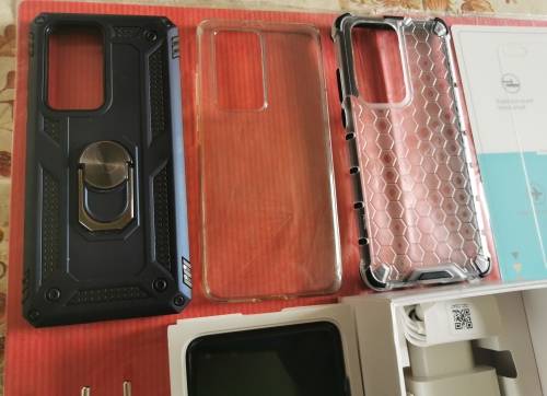Huawei P40 PRO + (PLUS Model) - Ceramic black -With plenty extras -Dual Sim - 512GB Memory ,5G
