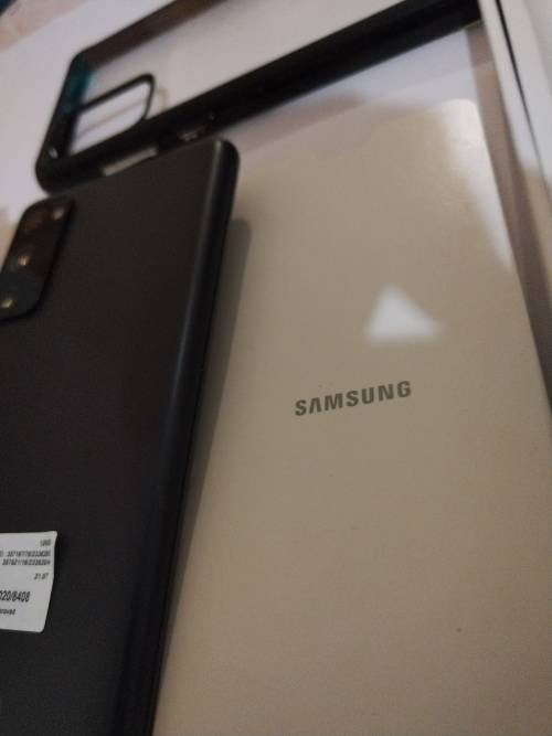 Samsung Galaxy S20FE  -Cloudy Navy -  Dual Sim -SM-G780G/DS - Snapdragon Version with extras