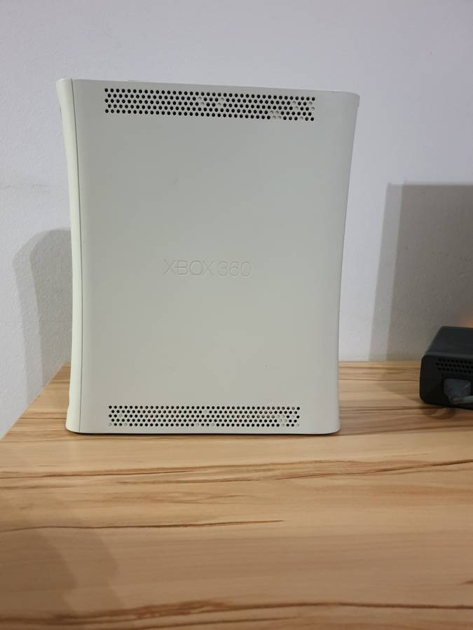 Xbox 360 - refurbished